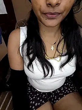 Snapshot of Tamil__Thara003 chatting on 07-11-26, 02:06 Tamil Thara003 online show from 07-11-26, 02:06