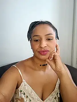 mell0102 online show from 05-11-26, 02:45