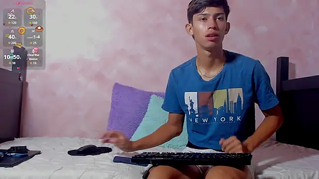 Baby noahtt online show from 05-15-26, 11:19
