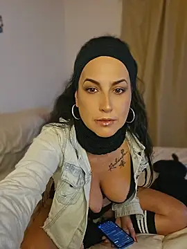 Snapshot of MorganaMystic chatting on 05-16-26, 11:59 MorganaMystic online show from 05-16-26, 11:59