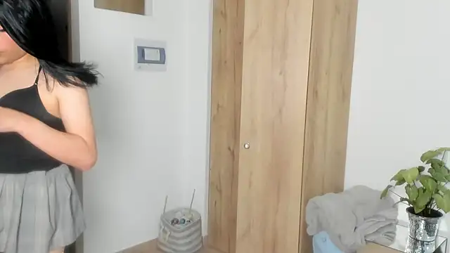 naomimoore828 online show from 06-25-26, 08:36