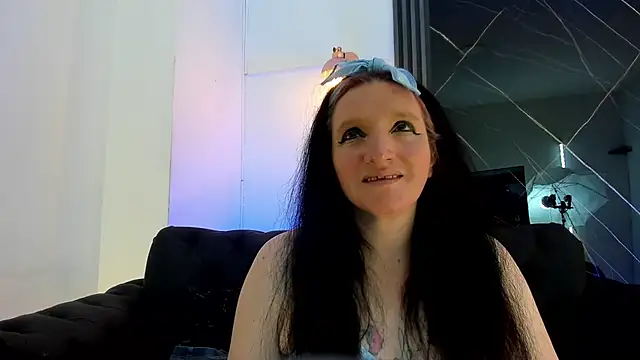Snapshot of CloeMature chatting on 08-02-26, 03:38 CloeMature online show from 08-02-26, 03:38