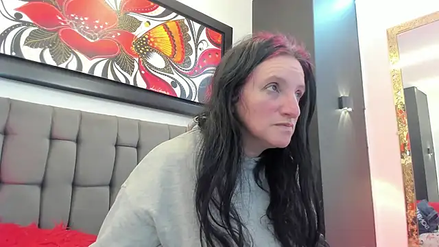 Snapshot of CloeMature chatting on 07-13-26, 02:33 CloeMature online show from 07-13-26, 02:33