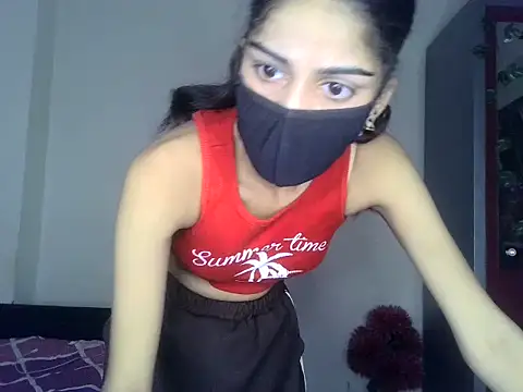 Snapshot of SASSY__BABY_ chatting on 06-21-26, 06:19 SASSY BABY online show from 06-21-26, 06:19