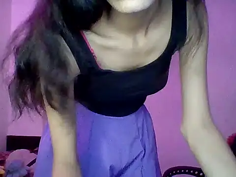Snapshot of SASSY__BABY_ chatting on 05-28-26, 06:10 SASSY BABY online show from 05-28-26, 06:10