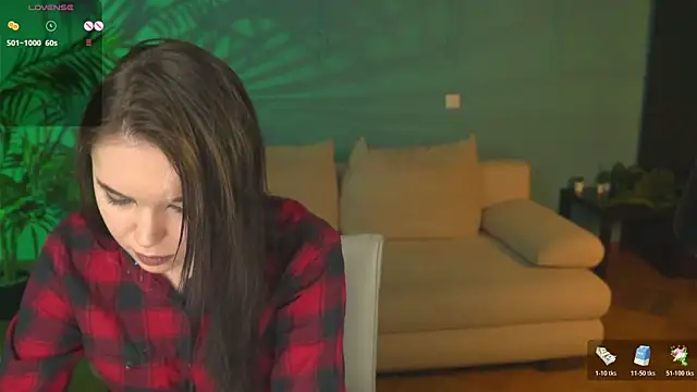 Mia Via online show from 05-06-26, 10:14