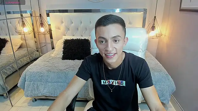 oliver chaze  online show from 05-06-26, 09:30