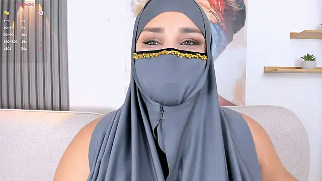 Snapshot of Salma_farouk chatting on 06-02-26, 04:56 Salma farouk online show from 06-02-26, 04:56