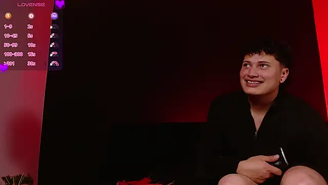Snapshot of Wildseductor1 chatting on 05-30-26, 10:15 Wildseductor1 online show from 05-30-26, 10:15