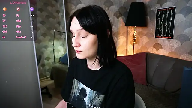 Snapshot of VelvetLily_ chatting on 05-24-26, 08:53 VelvetLily online show from 05-24-26, 08:53