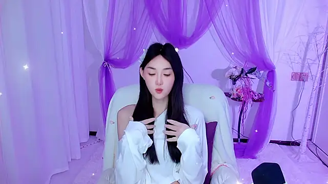 Snapshot of Tili_Lucky chatting on 06-23-26, 01:03 Tili Lucky online show from 06-23-26, 01:03