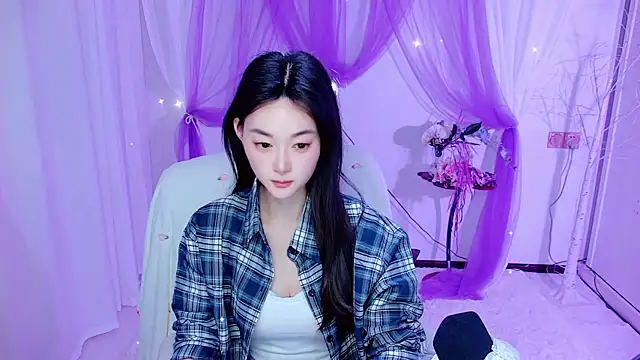 Tili Lucky online show from 06-17-26, 01:16