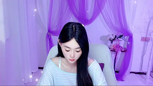 Snapshot of Tili_Lucky chatting on 07-06-26, 01:01 Tili Lucky online show from 07-06-26, 01:01