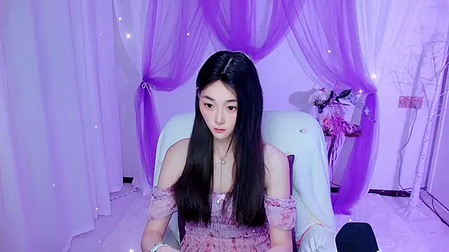 Snapshot of Tili_Lucky chatting on 06-24-26, 01:15 Tili Lucky online show from 06-24-26, 01:15