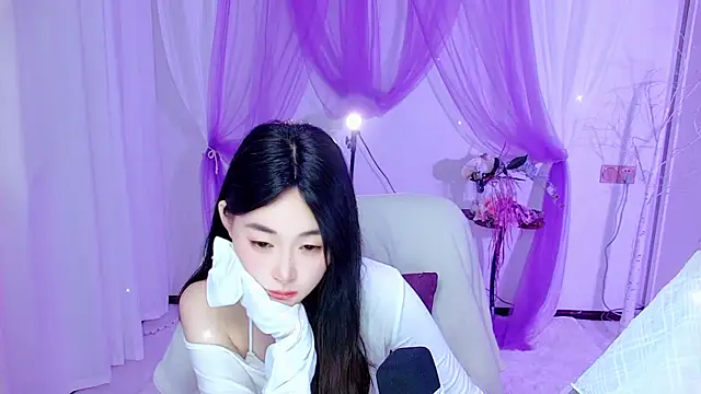 Snapshot of Tili_Lucky chatting on 07-05-26, 01:21 Tili Lucky online show from 07-05-26, 01:21