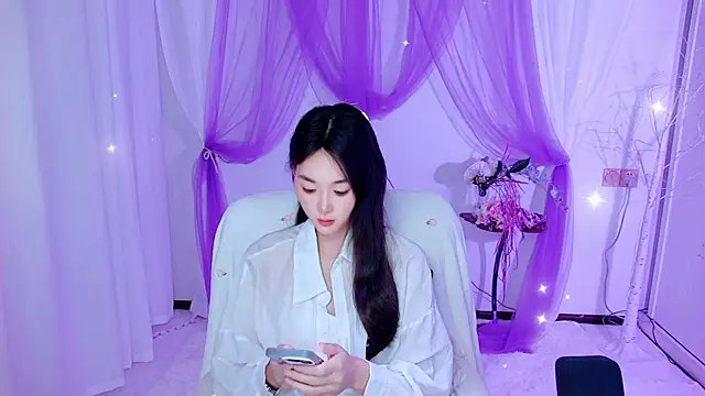 Snapshot of Tili_Lucky chatting on 06-29-26, 01:23 Tili Lucky online show from 06-29-26, 01:23