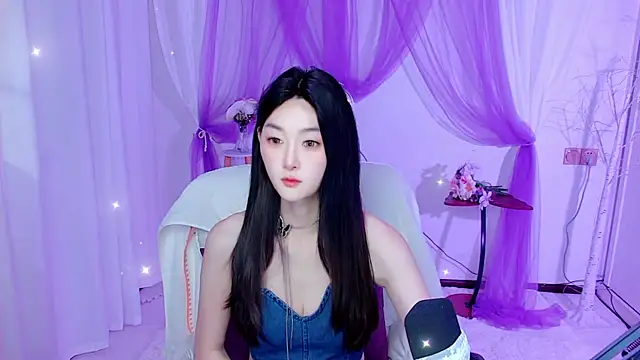 Snapshot of Tili_Lucky chatting on 07-20-26, 12:40 Tili Lucky online show from 07-20-26, 12:40