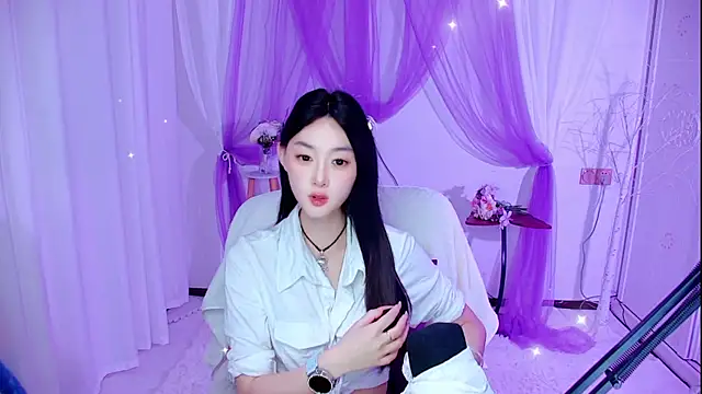 Snapshot of Tili_Lucky chatting on 08-01-26, 01:25 Tili Lucky online show from 08-01-26, 01:25