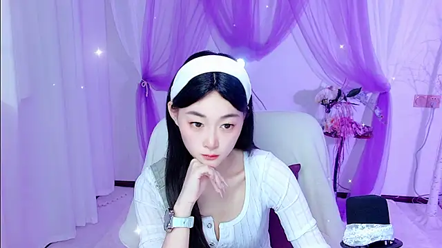Snapshot of Tili_Lucky chatting on 07-08-26, 01:08 Tili Lucky online show from 07-08-26, 01:08