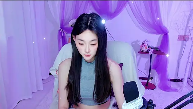Snapshot of Tili_Lucky chatting on 07-14-26, 02:05 Tili Lucky online show from 07-14-26, 02:05