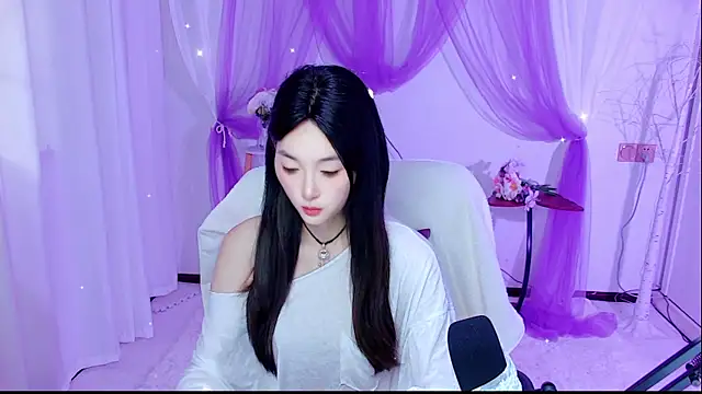Snapshot of Tili_Lucky chatting on 07-18-26, 01:14 Tili Lucky online show from 07-18-26, 01:14