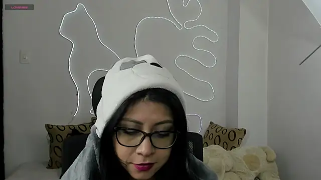 Snapshot of GoddessValentinaX chatting on 08-09-26, 03:14 GoddessValentinaX online show from 08-09-26, 03:14