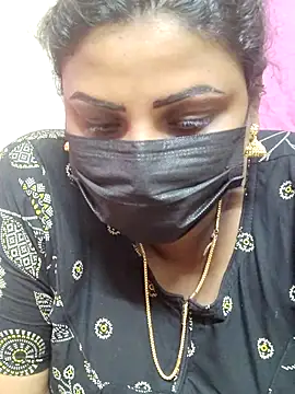 Snapshot of tamilkavitha123 chatting on 07-19-26, 04:43 tamilkavitha123 online show from 07-19-26, 04:43