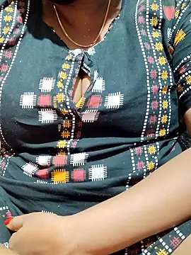 Snapshot of tamilkavitha123 chatting on 05-21-26, 04:32 tamilkavitha123 online show from 05-21-26, 04:32