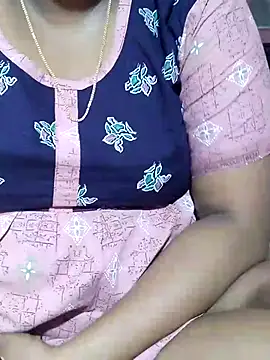 Snapshot of tamilkavitha123 chatting on 06-30-26, 05:13 tamilkavitha123 online show from 06-30-26, 05:13