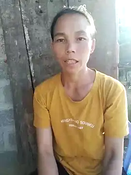 Snapshot of Min-meo chatting on 05-15-26, 10:24 Min-meo online show from 05-15-26, 10:24