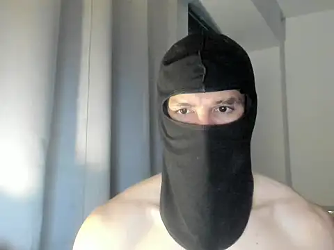 Snapshot of mysterious_muscles chatting on 07-09-26, 11:15 mysterious muscles online show from 07-09-26, 11:15