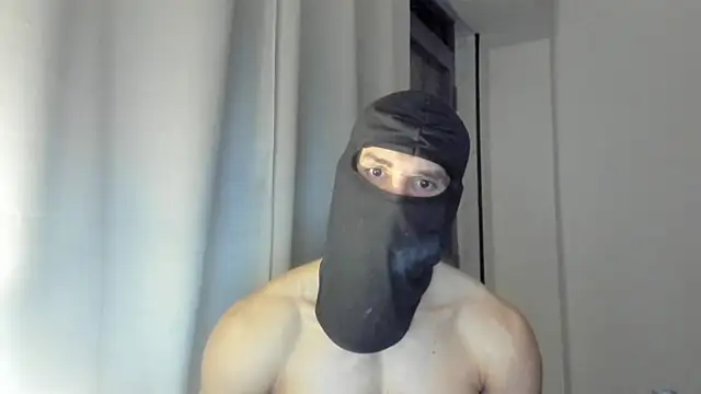 Snapshot of mysterious_muscles chatting on 05-14-26, 02:52 mysterious muscles online show from 05-14-26, 02:52
