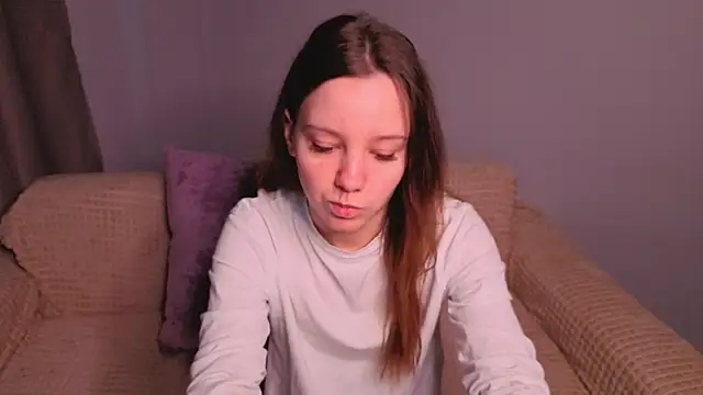 Snapshot of lolytaberry chatting on 05-31-26, 01:22 lolytaberry online show from 05-31-26, 01:22
