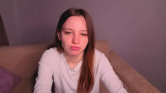 Snapshot of lolytaberry chatting on 05-29-26, 01:44 lolytaberry online show from 05-29-26, 01:44