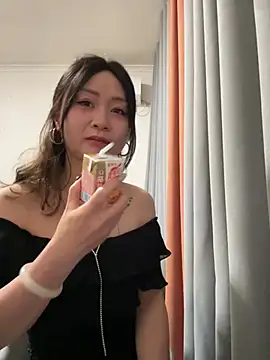 Snapshot of huihui_520 chatting on 05-15-26, 07:06 huihui 520 online show from 05-15-26, 07:06