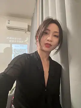 Snapshot of huihui_520 chatting on 05-10-26, 02:30 huihui 520 online show from 05-10-26, 02:30