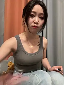 Snapshot of huihui_520 chatting on 05-19-26, 02:46 huihui 520 online show from 05-19-26, 02:46