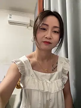 Snapshot of huihui_520 chatting on 05-22-26, 03:21 huihui 520 online show from 05-22-26, 03:21