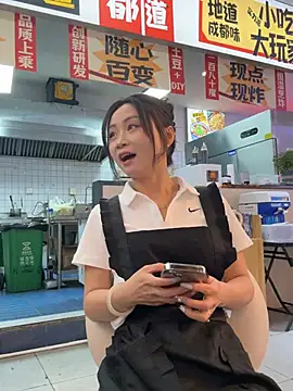 Snapshot of huihui_520 chatting on 05-13-26, 03:46 huihui 520 online show from 05-13-26, 03:46