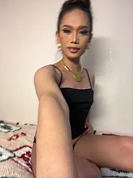 VanessaCockTrans online show from 05-06-26, 12:20