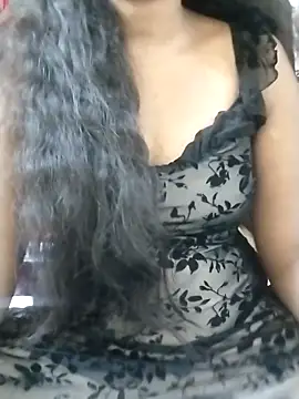 Snapshot of silksmitha- chatting on 06-18-26, 03:06 silksmitha- online show from 06-18-26, 03:06