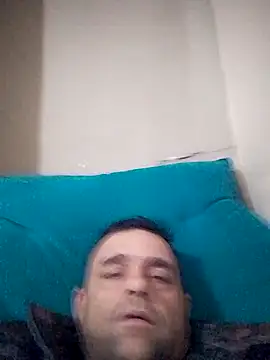 Snapshot of CasalCoupeBrasil chatting on 06-18-26, 04:00 CasalCoupeBrasil online show from 06-18-26, 04:00