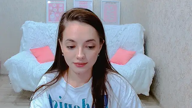 Snapshot of SiennaMia chatting on 06-13-26, 02:26 SiennaMia online show from 06-13-26, 02:26