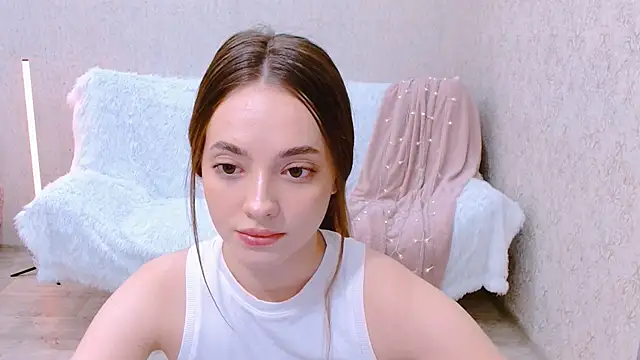 Snapshot of SiennaMia chatting on 06-02-26, 04:56 SiennaMia online show from 06-02-26, 04:56
