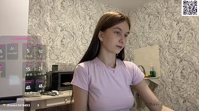 Snapshot of HinaDesire chatting on 05-28-26, 08:59 HinaDesire online show from 05-28-26, 08:59