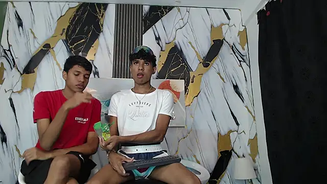 Snapshot of BOUL_GUYS chatting on 06-09-26, 01:17 BOUL GUYS online show from 06-09-26, 01:17