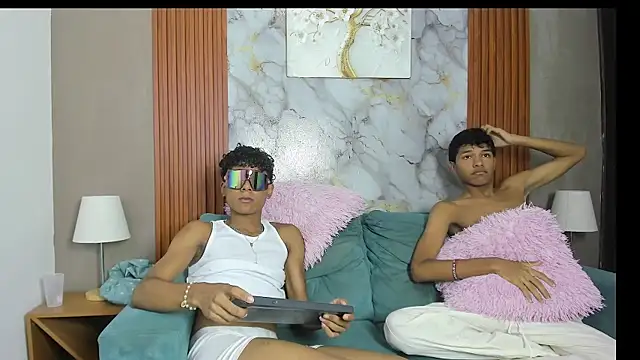 Snapshot of BOUL_GUYS chatting on 06-02-26, 11:05 BOUL GUYS online show from 06-02-26, 11:05