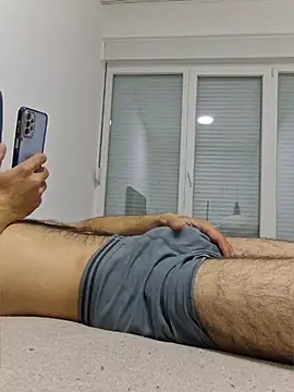 Snapshot of kurdishboy69 chatting on 05-27-26, 11:01 kurdishboy69 online show from 05-27-26, 11:01