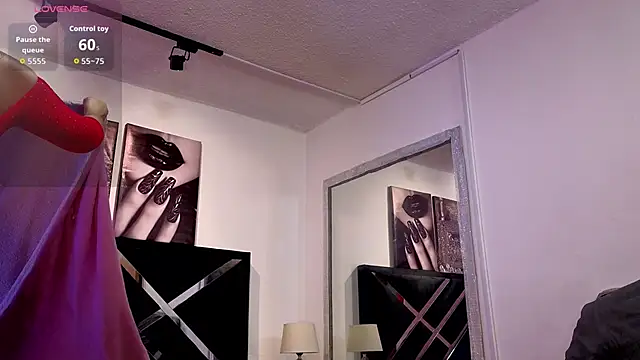 Perla cambell online show from 06-20-26, 03:55