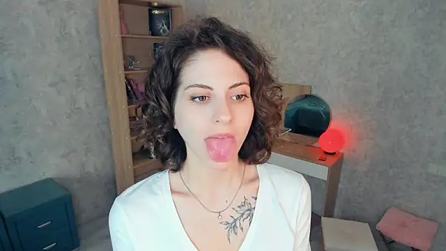Kimasichka online show from 05-17-26, 05:40